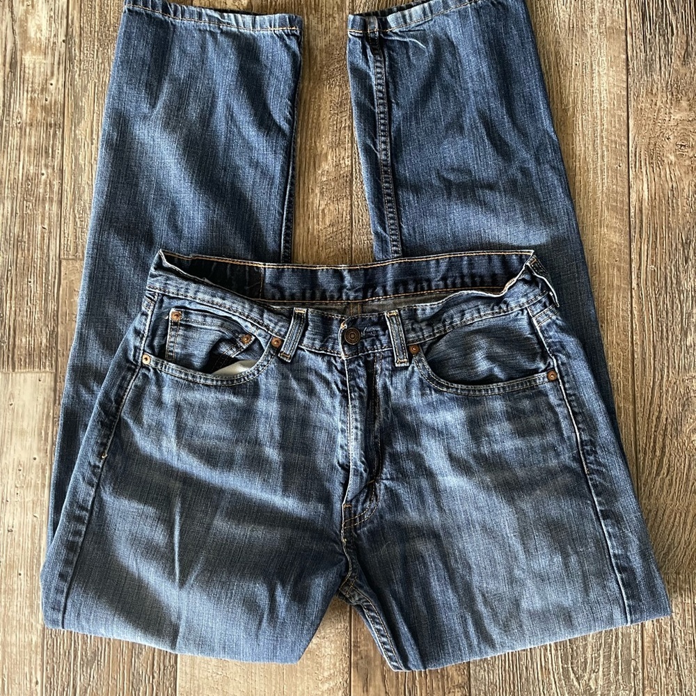 Levi’s Strauss & Co, Men Jeans style 505. 32-32